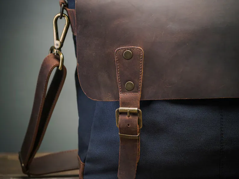 Canvas Messenger Bag - Blue thumbnail 2