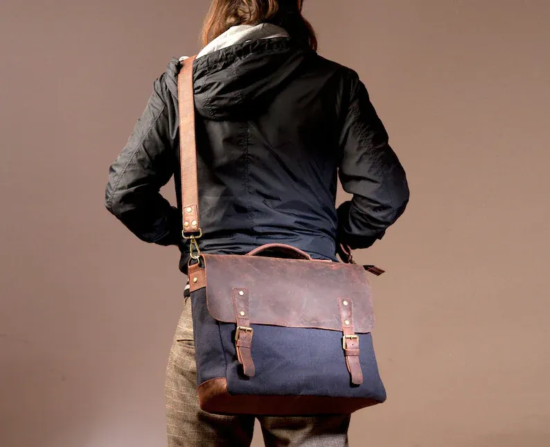 Canvas Messenger Bag - Blue thumbnail 3