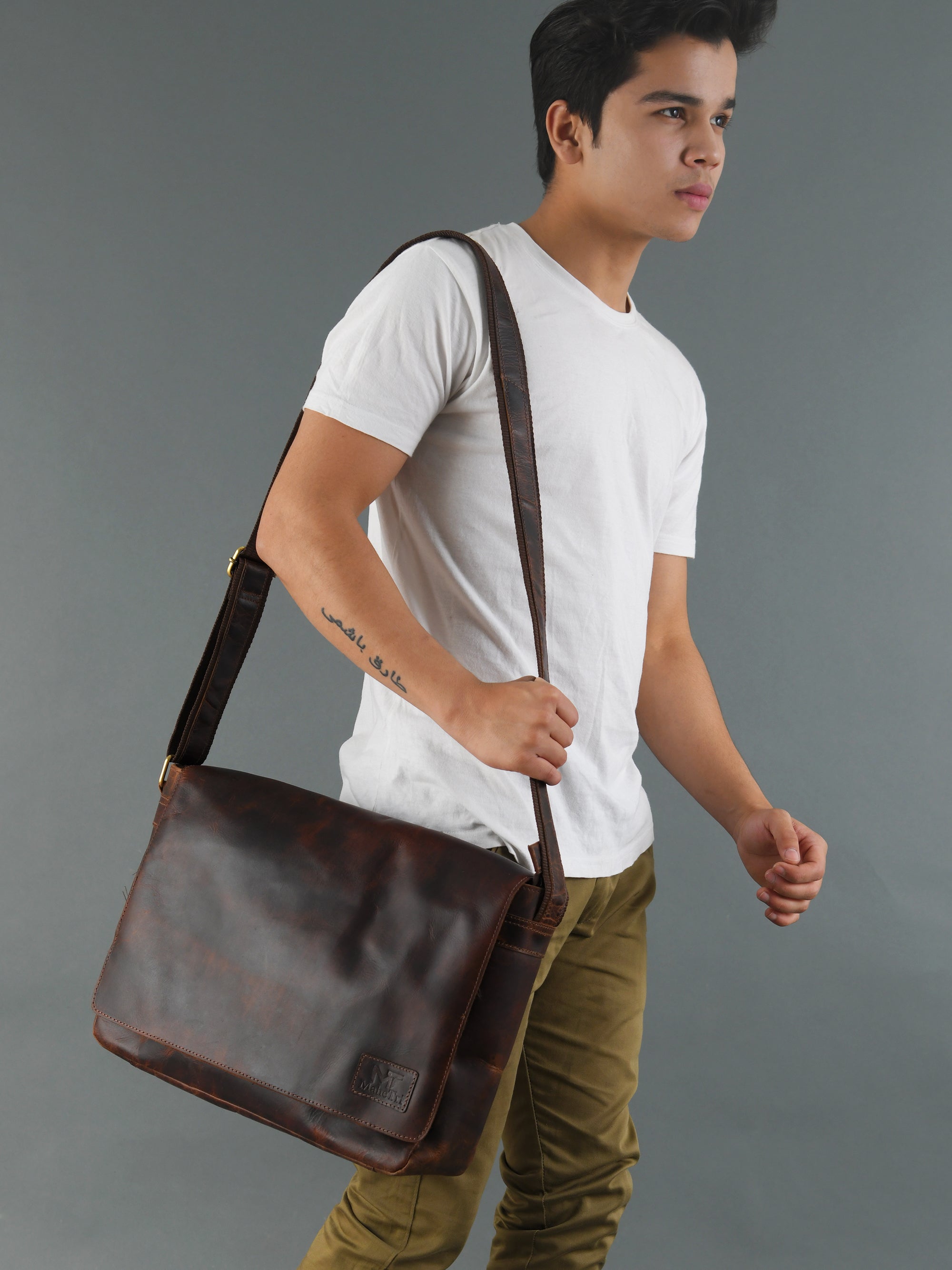 Kayden Messenger Bag thumbnail 2