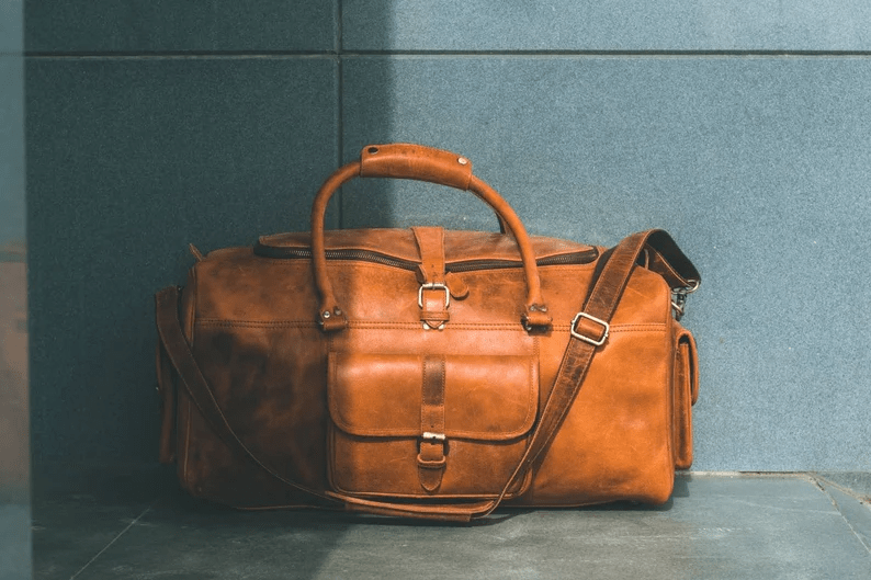 Handcrafted Heritage Leather Duffle Bag thumbnail 2