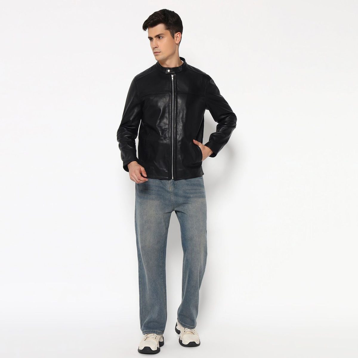 Men’S Timeless Plain Black Leather Jacket thumbnail 6
