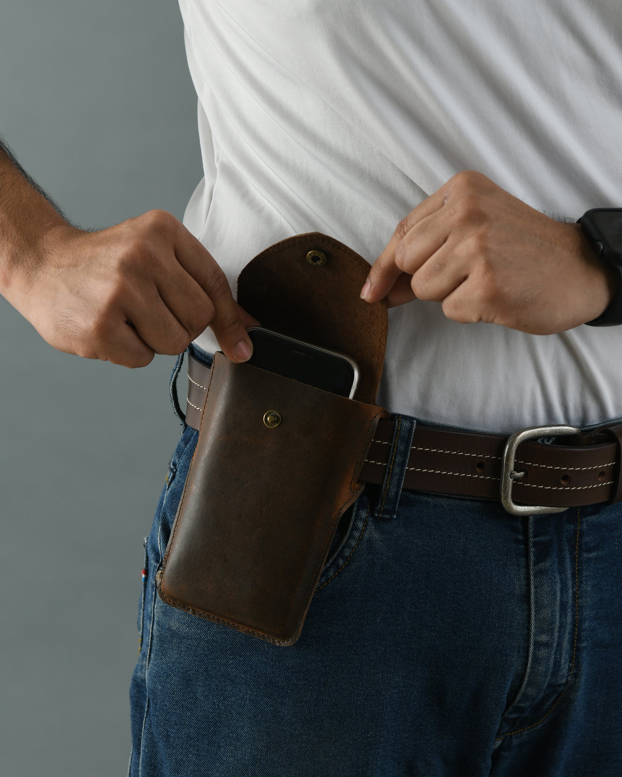 Mobile Holster Case - Dark Brown thumbnail 3