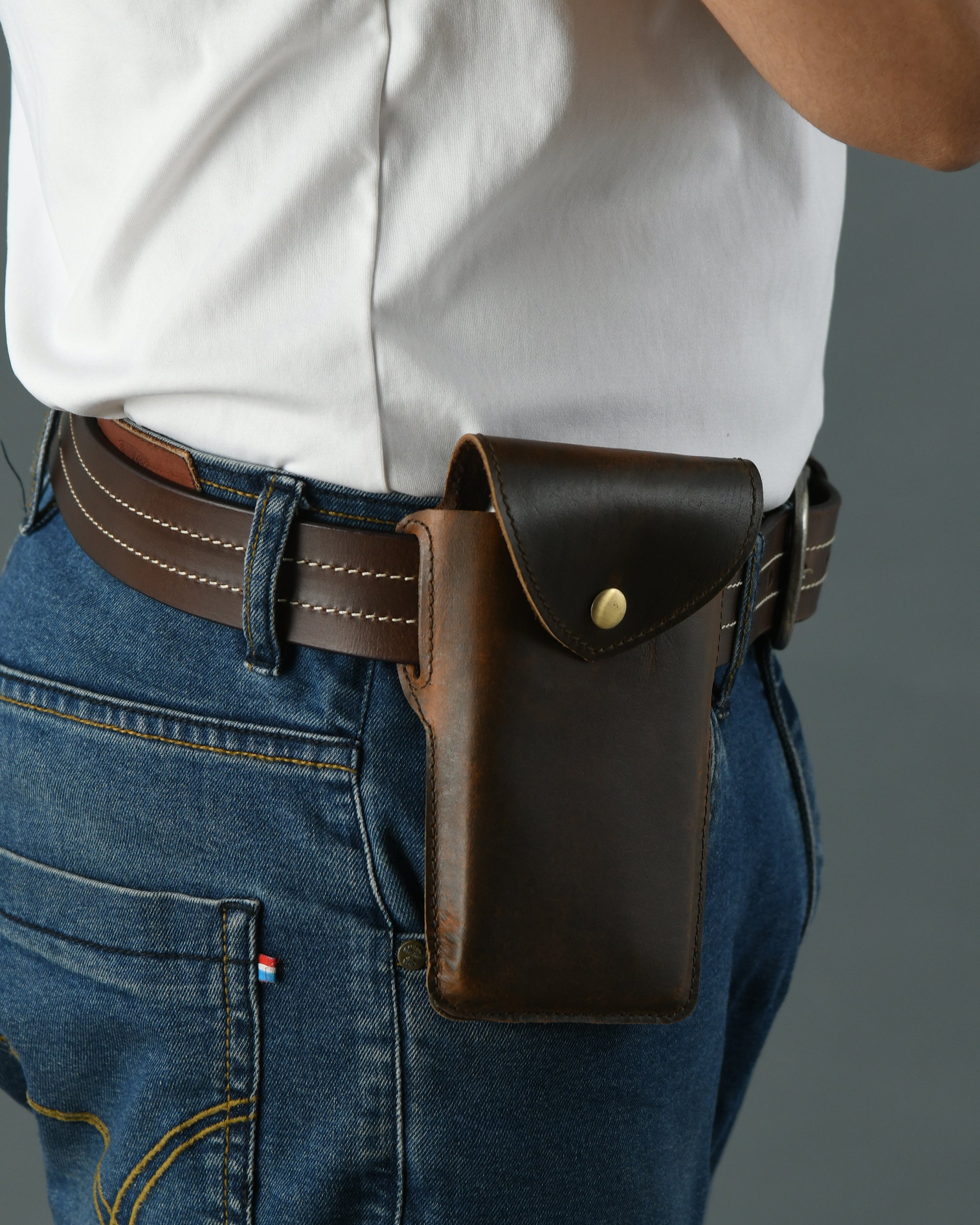 Mobile Holster Case - Dark Brown thumbnail 4