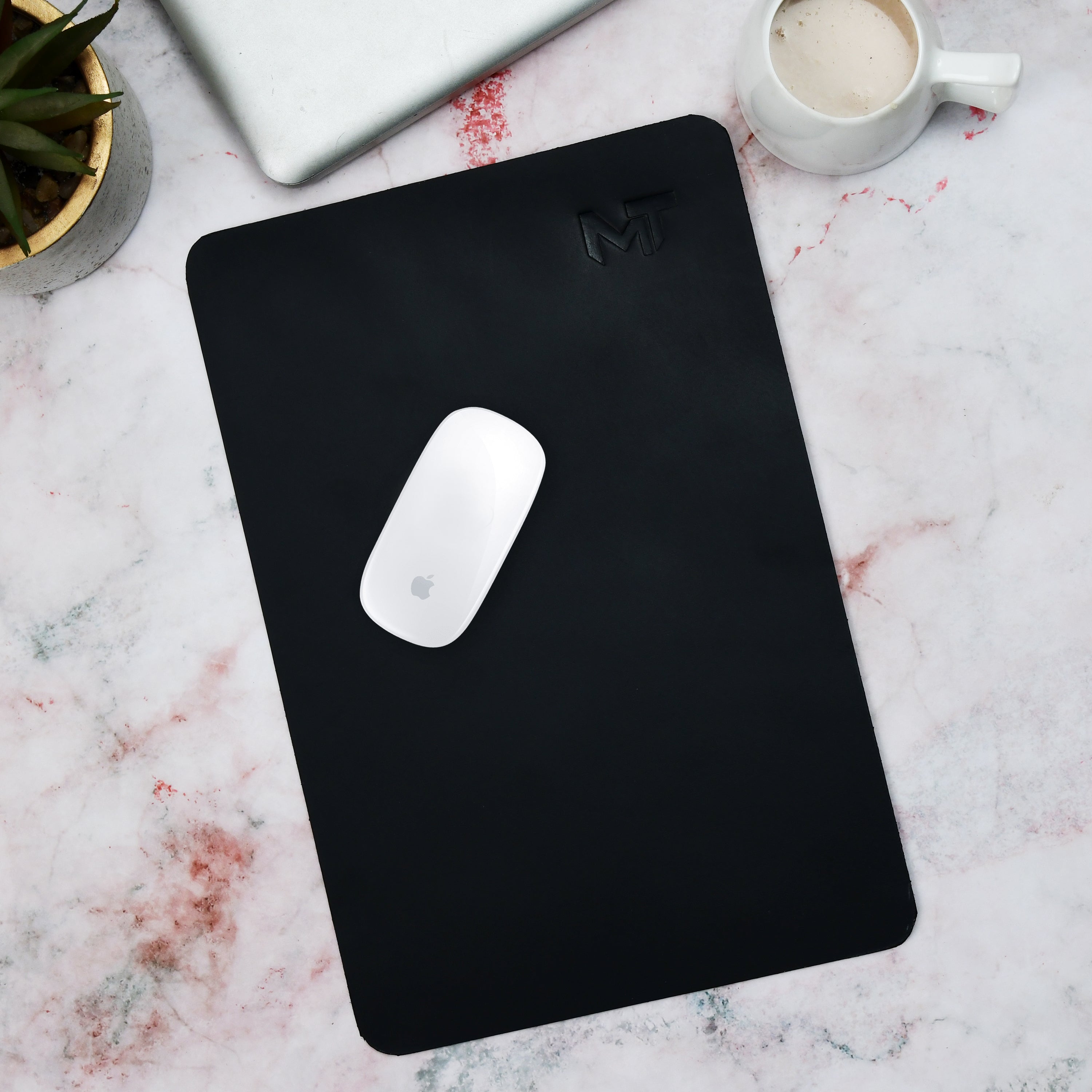 Noir Opulence Black Leather Desk Mat + Mouse Pad thumbnail 2