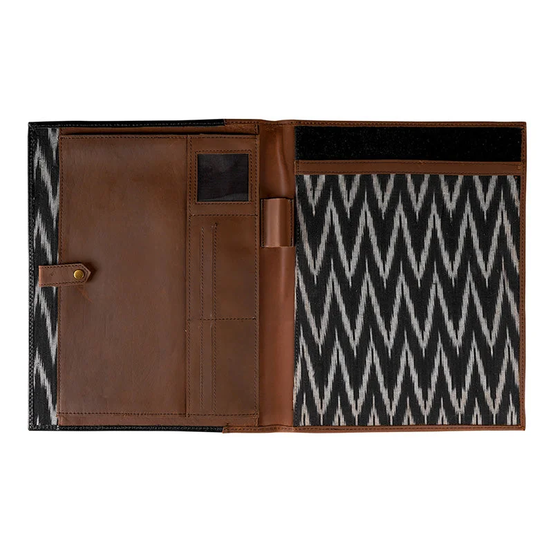 Opulent Resume Holder 003