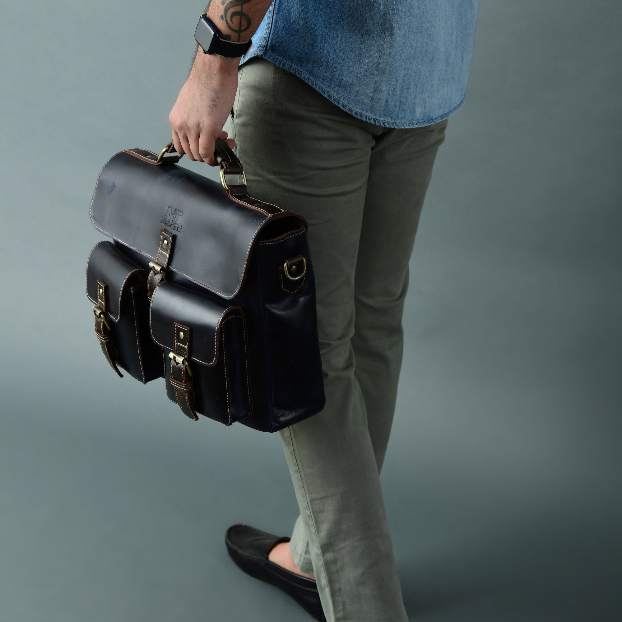Panther Laptop Messenger Bag thumbnail 2