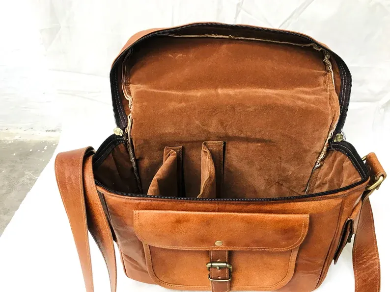 IndiFash Leather Camera Bag thumbnail 2