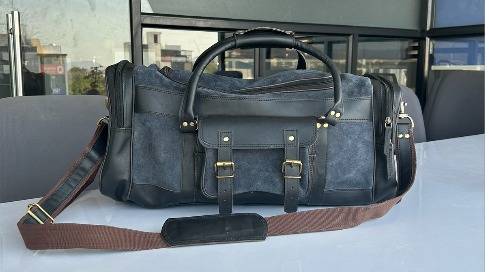 Leather Duffle Bag - Premium Quality and Versatility thumbnail 7