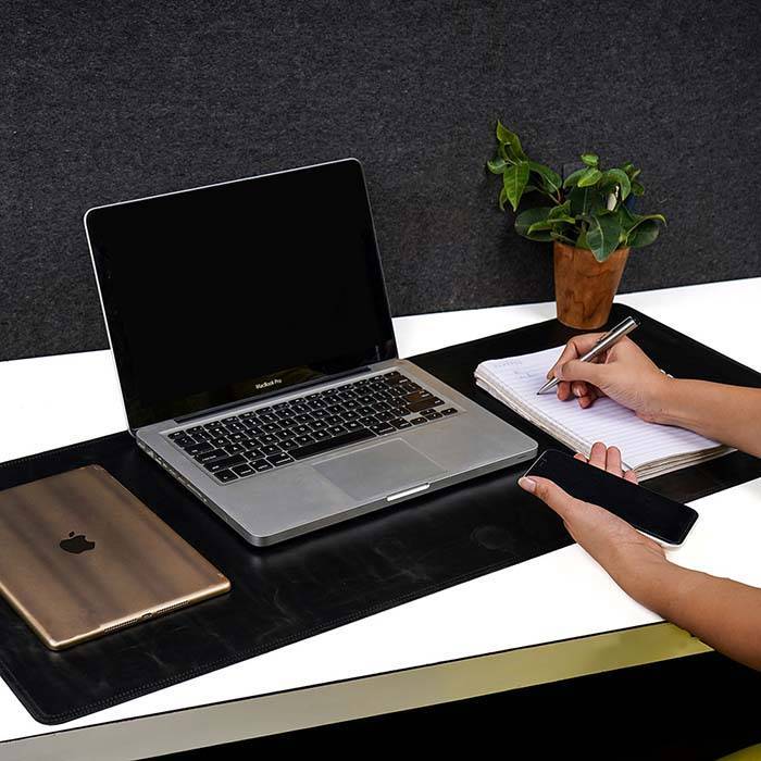 Premium Leather Office Desk Mat - Elegant Work Surface Protector thumbnail 5