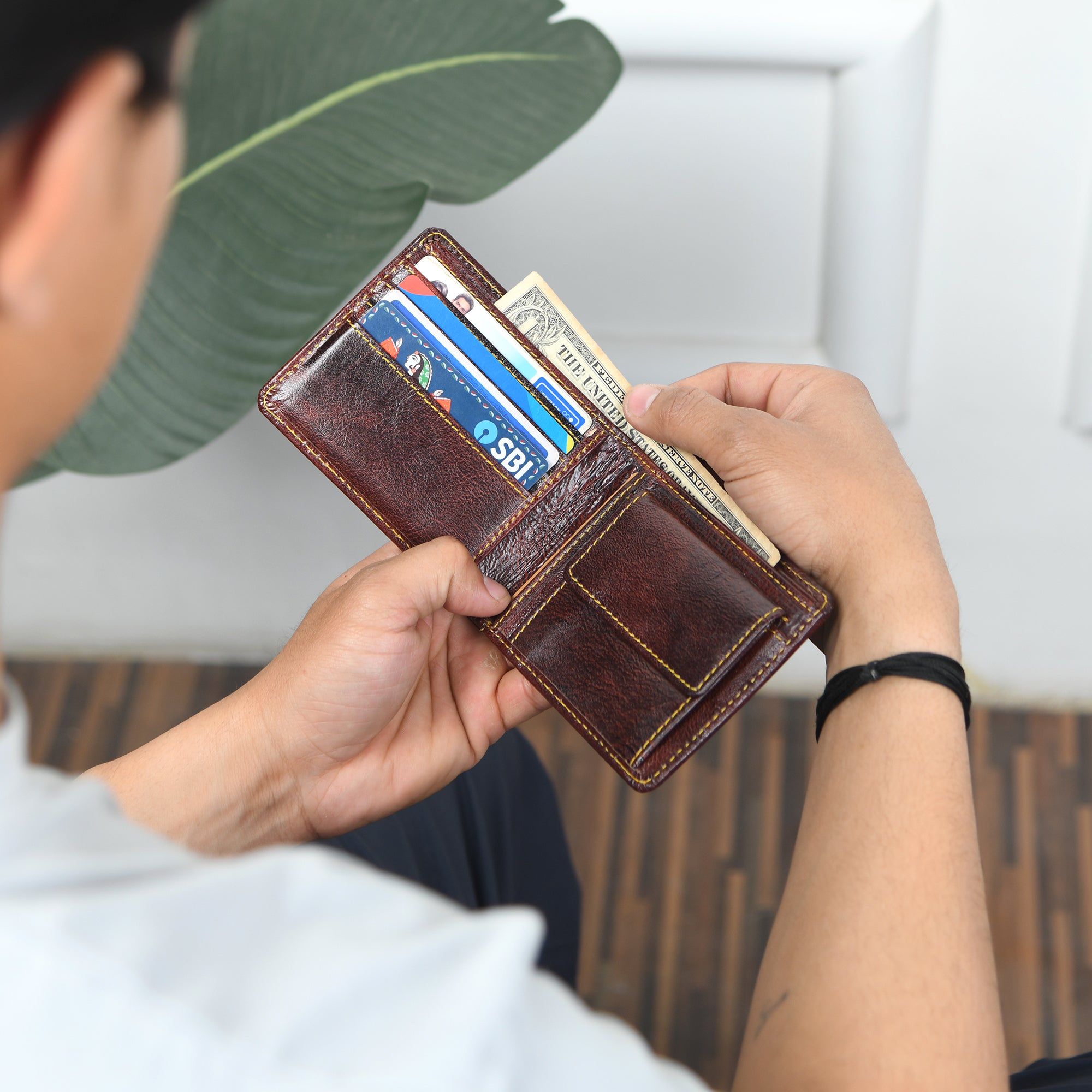 Ryan Classic Bi-Fold Wallet thumbnail 3