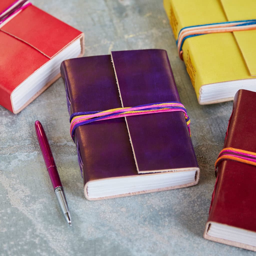 IndiFash - Beautiful Single Color 7″5 Handcrafted Leather Journal/Diary 200 page | 100% Genuine Leather