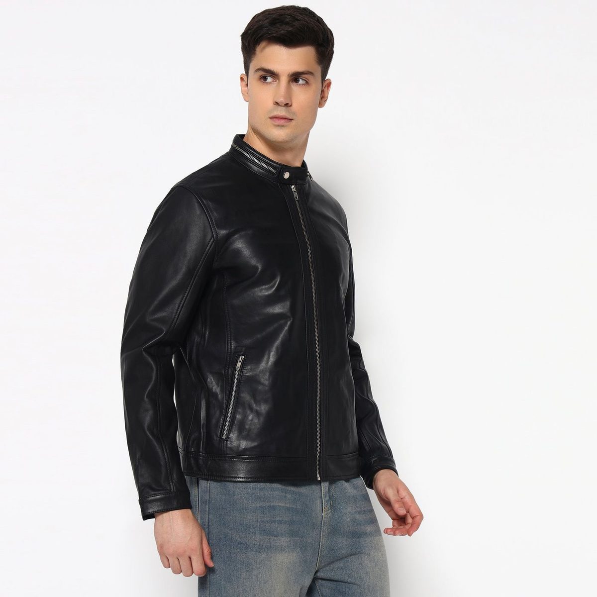 Stylish Men’S Black Bomber Leather Jacket thumbnail 4