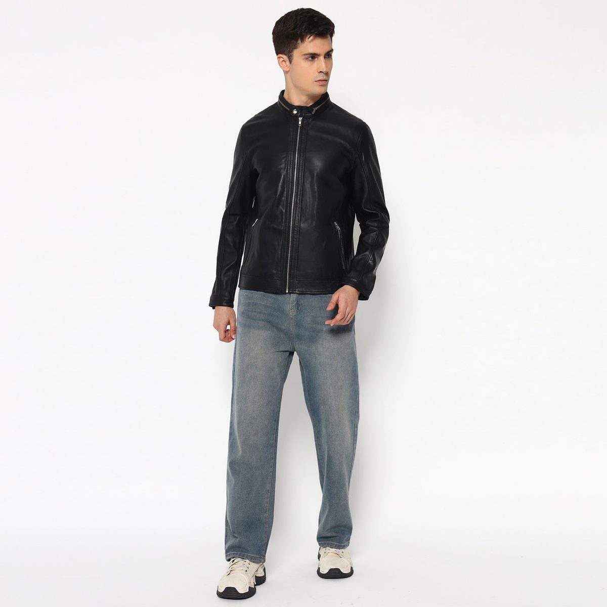 Stylish Men’S Black Bomber Leather Jacket thumbnail 6