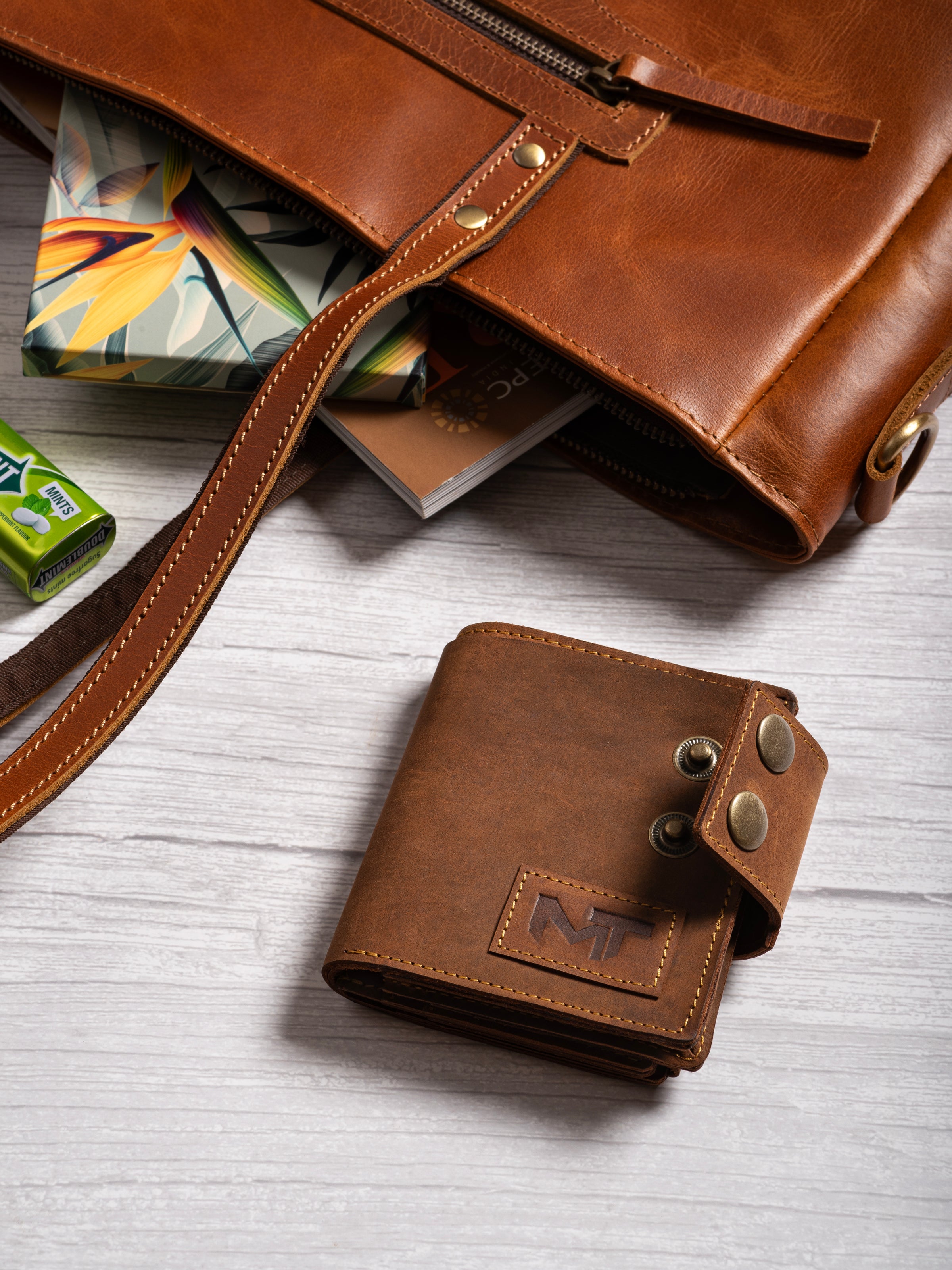 Swift Hold Wallet - Tan Brown thumbnail 6