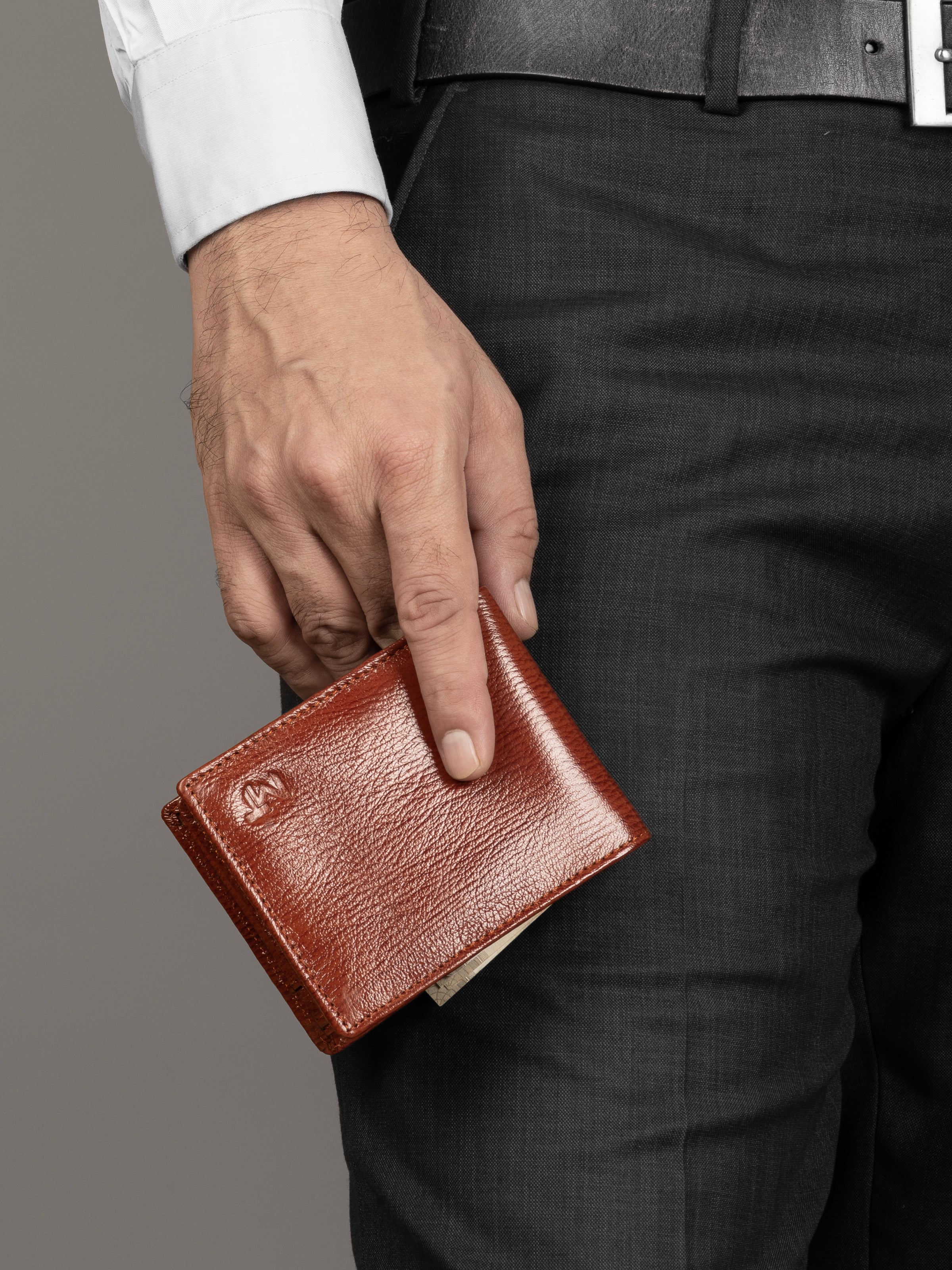 Tan Classic Mens Wallet thumbnail 3