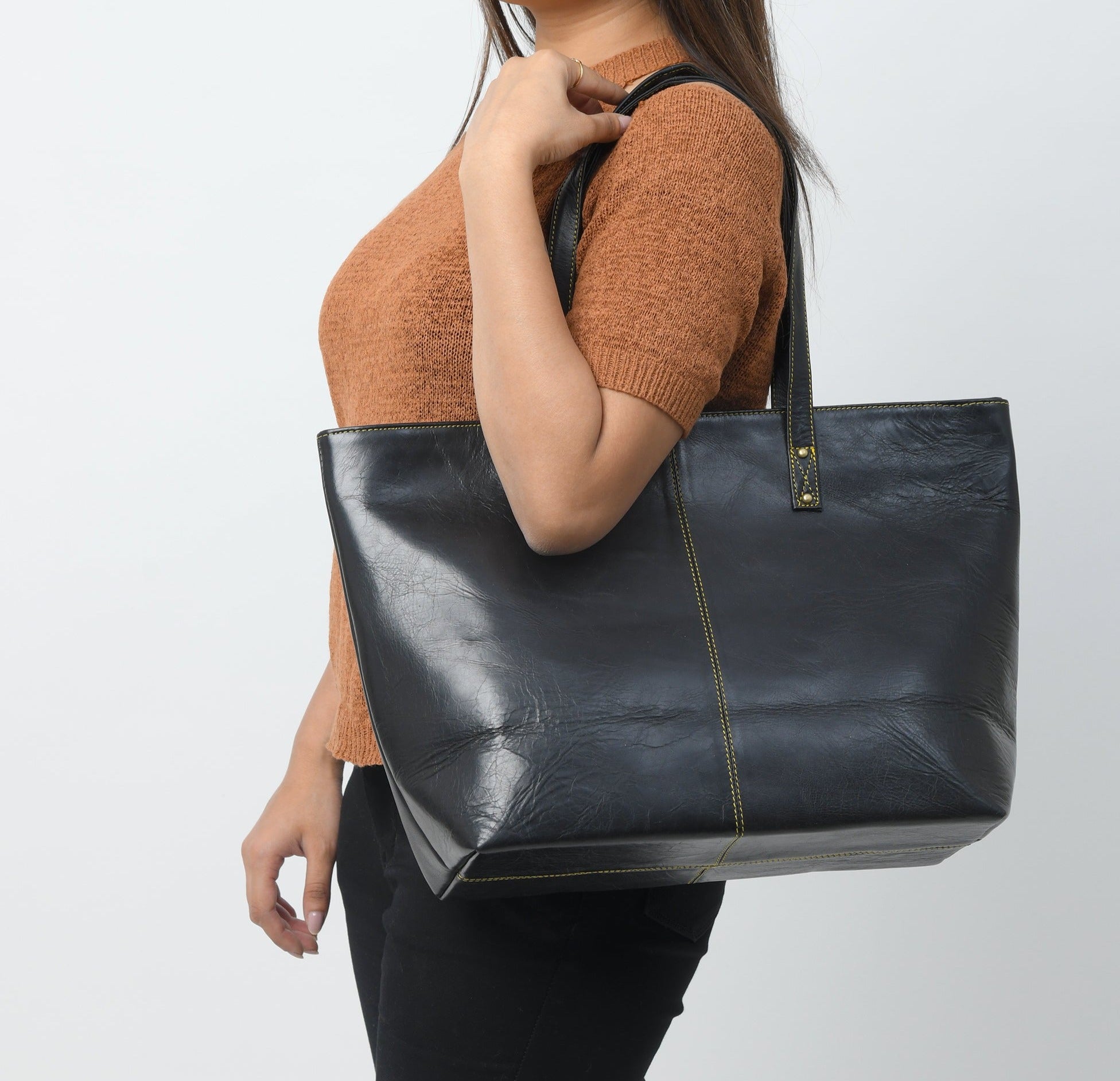 The Kim Tote Bag - Black thumbnail 3