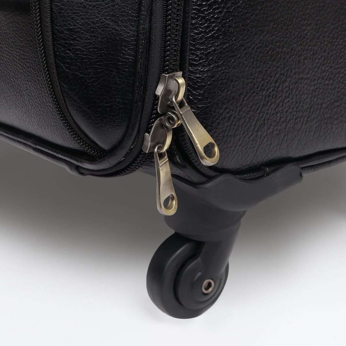 Timeless Black Leather Trolley Suitcase thumbnail 10