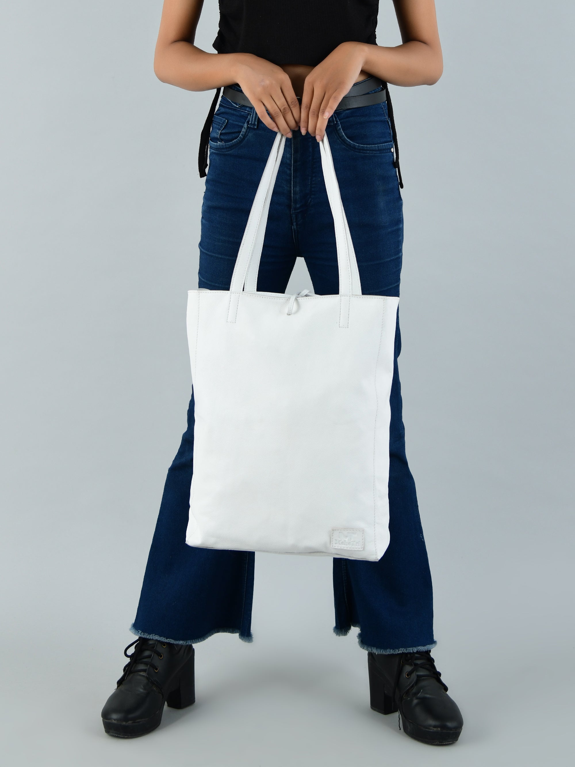 White Leather Shoulder Tote Bag thumbnail 3