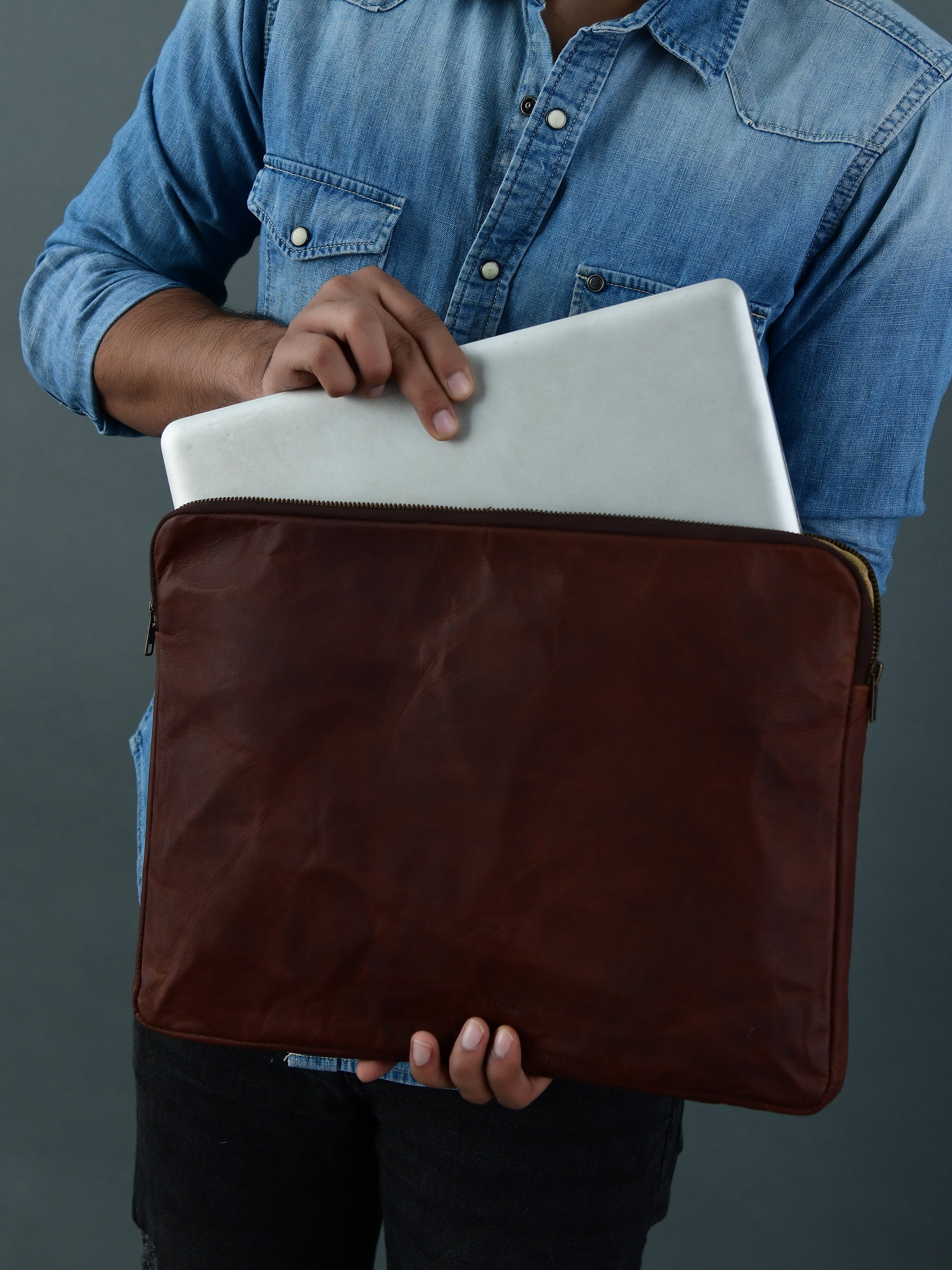 Zento Laptop Sleeve - Dark Brown thumbnail 16
